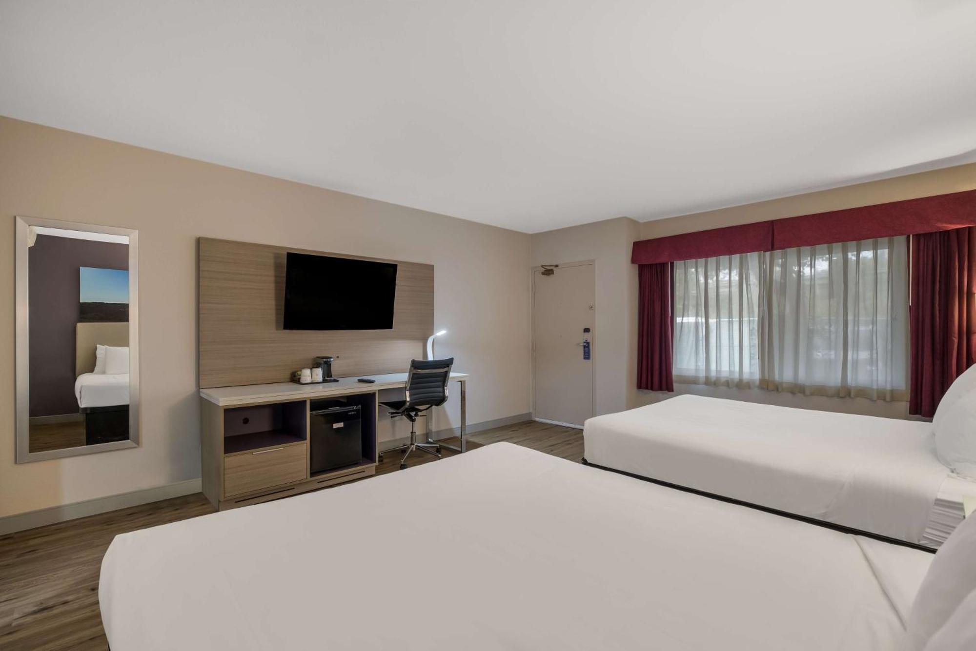 Best Western Diamond Bar Hotel & Suites Экстерьер фото