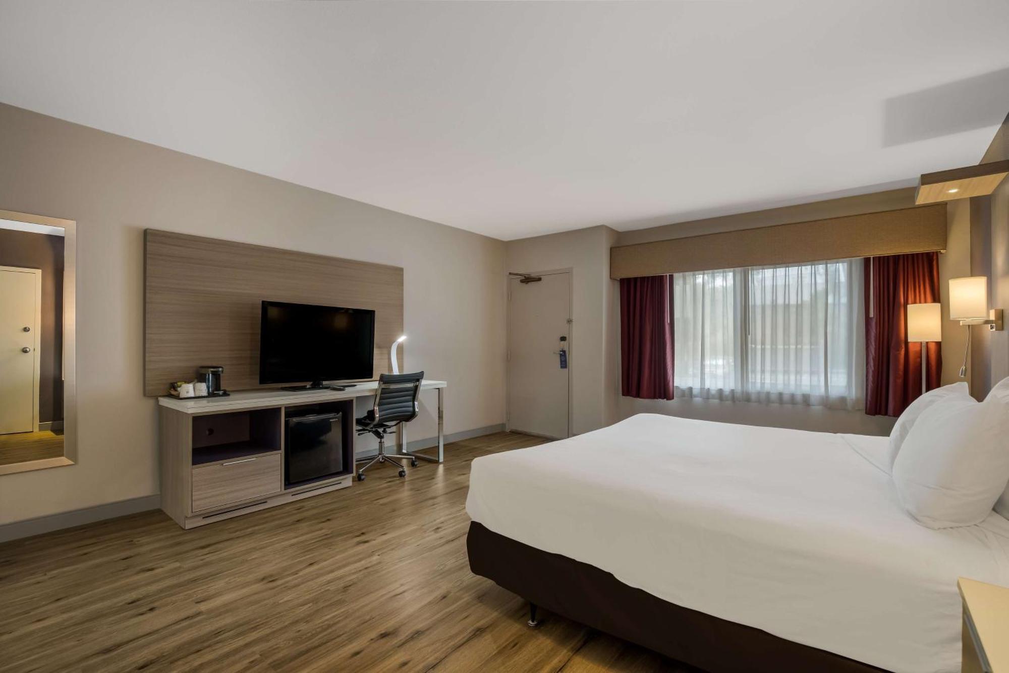 Best Western Diamond Bar Hotel & Suites Экстерьер фото