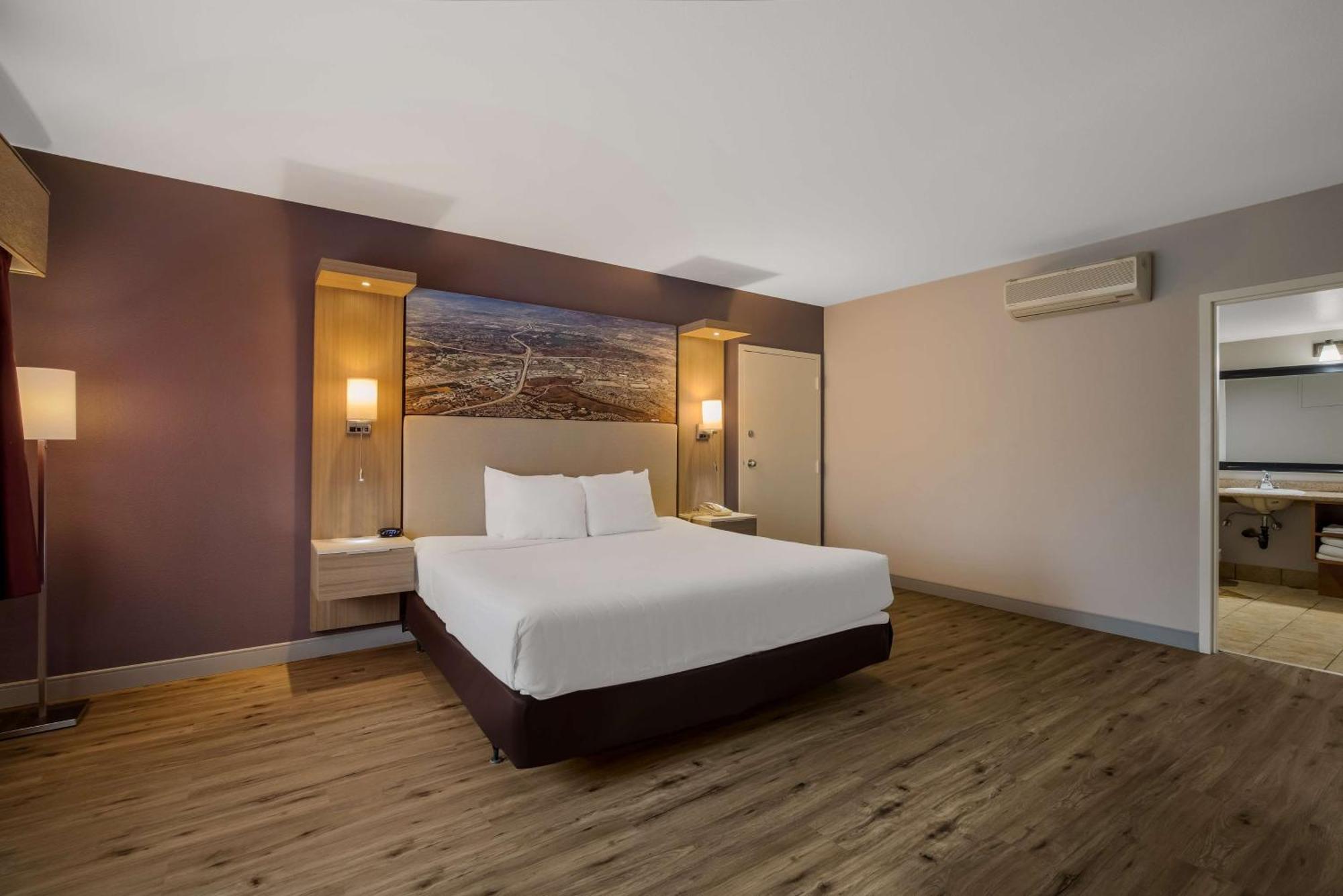 Best Western Diamond Bar Hotel & Suites Экстерьер фото